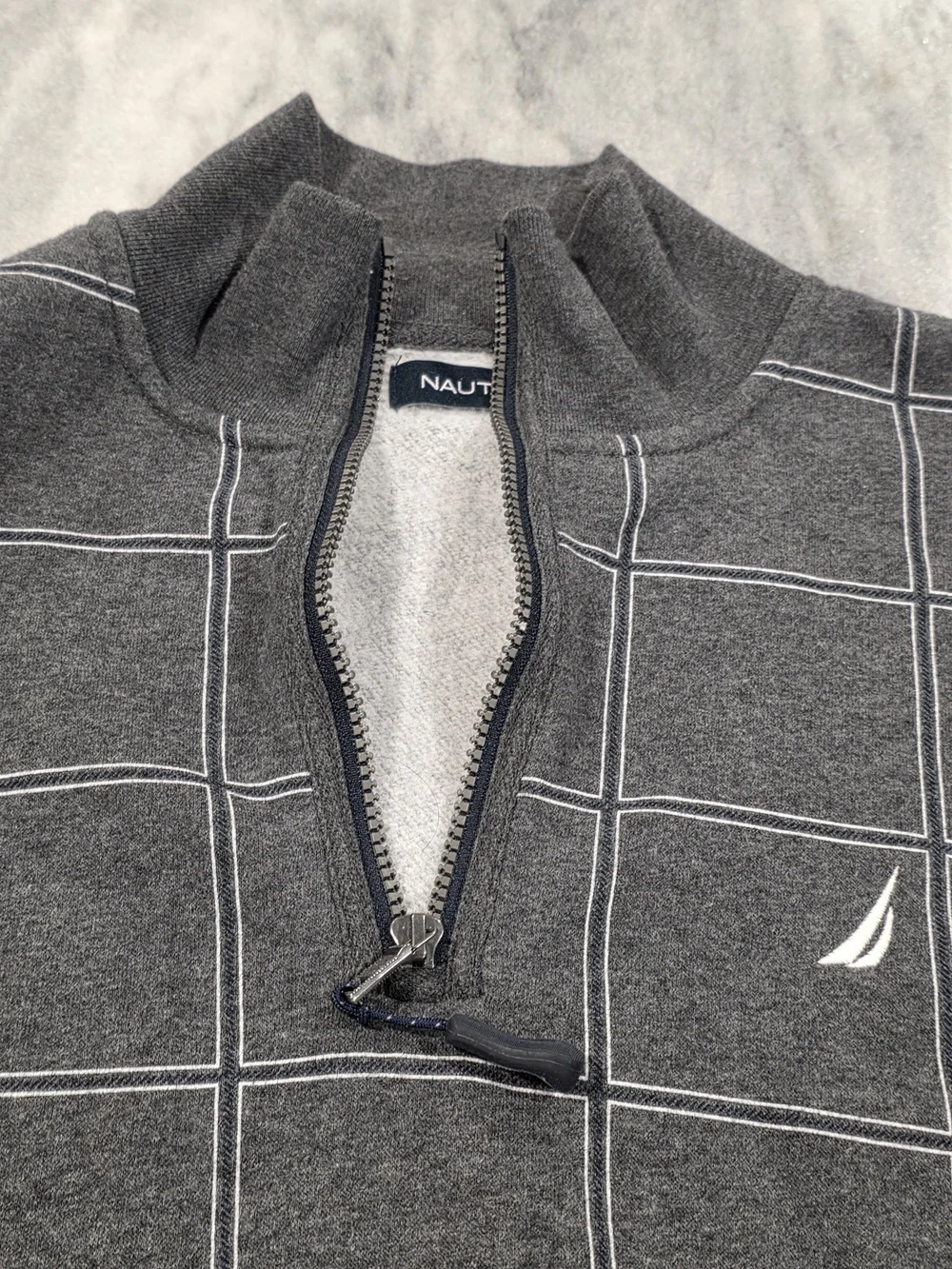 (M) Men's Nautica Quarter Zip Pullover Sweater Gray Grid Mock Neck Medium SOFT